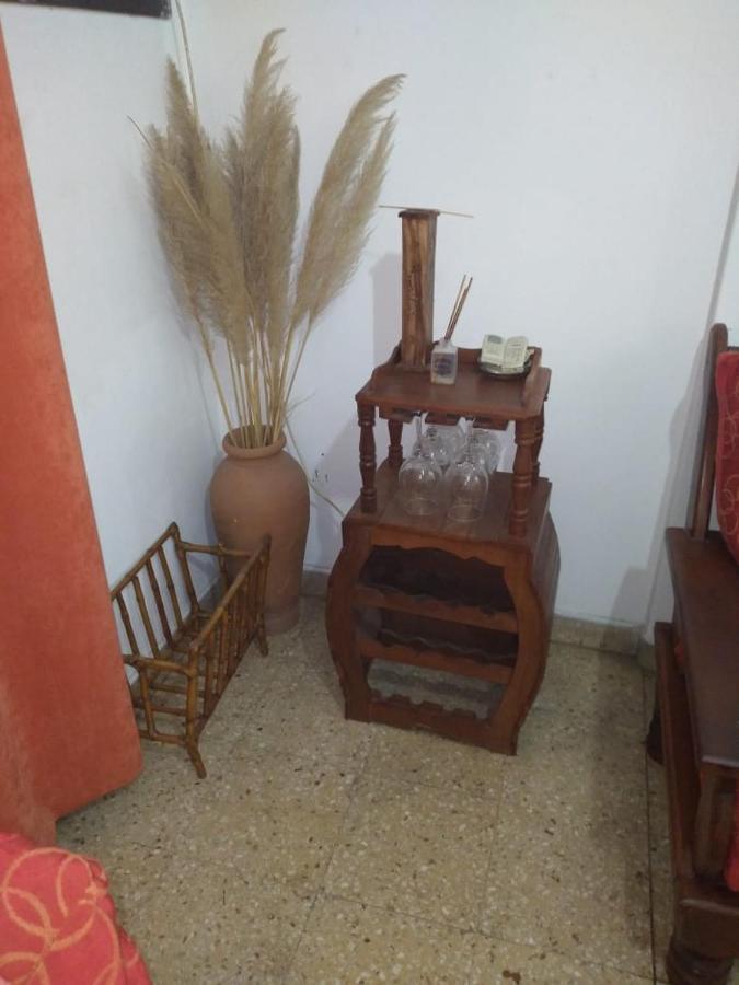 Amplio Dpto En El Centro De Salta. *