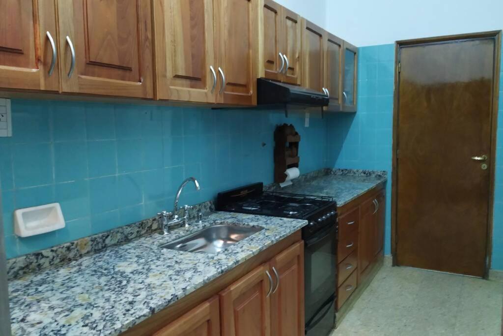 Amplio Dpto En El Centro De Salta. Apartamento Salta